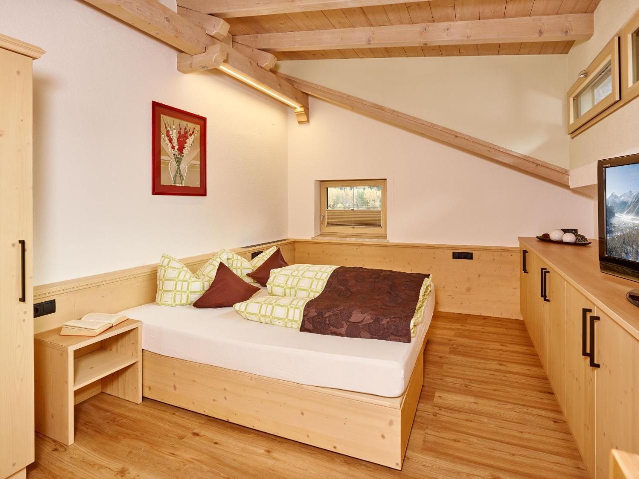 Affittacamere Gaestehaus Renate Längenfeld